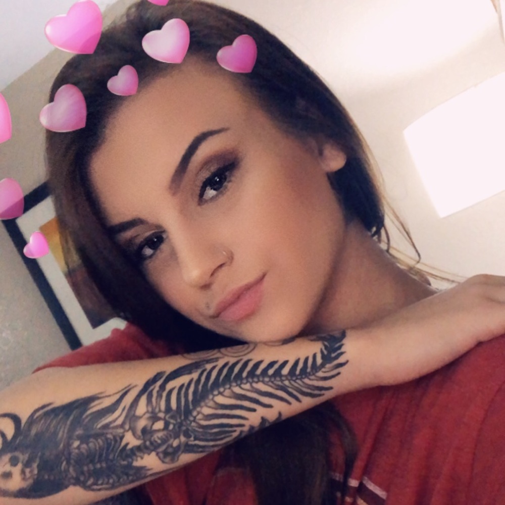 Meet your Posher, Juliette